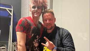 КИШ «Кукла Колдуна». Финальная песня. Салют. Гитарист разбил гитару