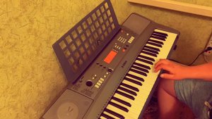 Игорь Саруханов-Дорогие мои старики на синтезаторе Yamaha PSR-R300.