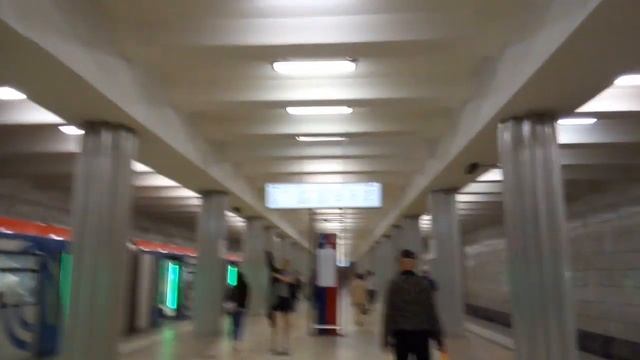 Москва 275 станция метро Октябрьское поле лето день смотреть онлайн