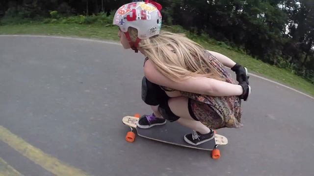 Root Team - DÉBORA SASS смотреть онлайн