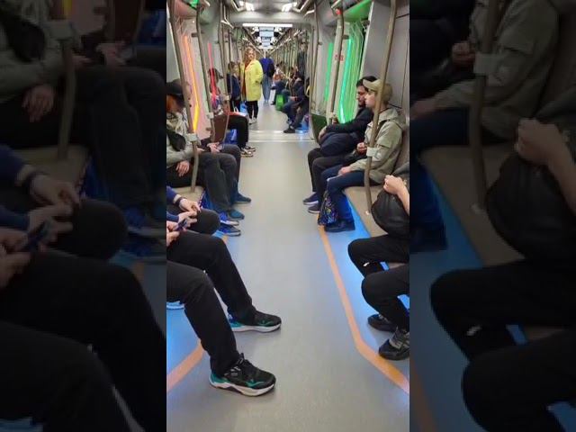 Метро Москва 2024 на Параде Поездов смотреть онлайн