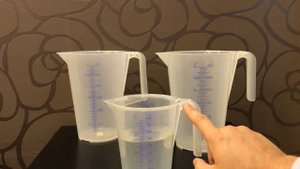 Мерные емкости для моторных масел с обычной и усиленной ручками