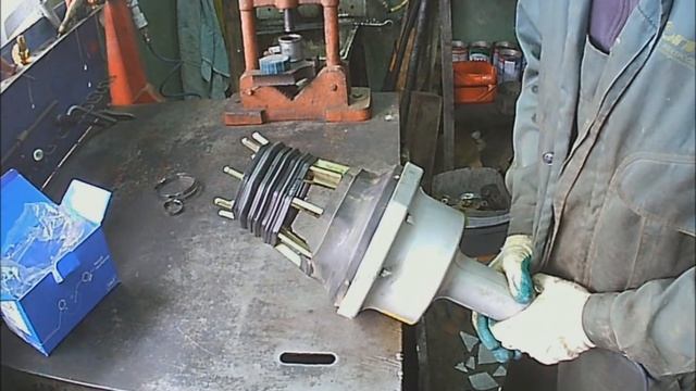 Как поменять пыльник, не снимая шрус. смотреть онлайн