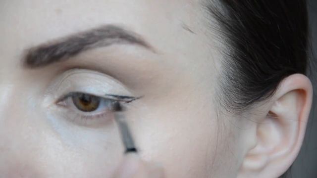 ЯК НАМАЛЮВАТИ ІДЕАЛЬНІ СТРІЛКИ: #МАКІЯЖВДЕТАЛЯХ смотреть онлайн