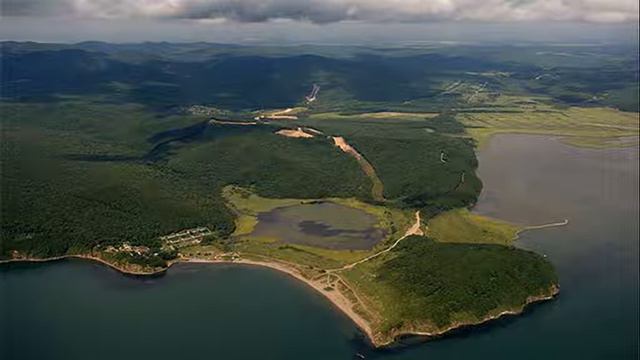 Rusia construye su ¨las vegas¨ al estilo ruso смотреть онлайн