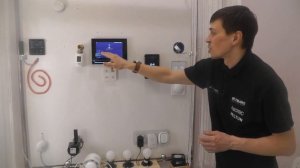 Обзор демо стенда на основе контроллера Fibaro Home Center 3 Lite и Android монитора Akuvox X933.