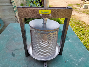 Соковыжималка - пресс «ФЕРМЕР»