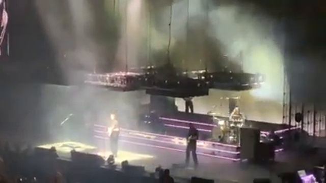 Sam Fender- Seventeen Going Under (Live Nottingham Motorpoint Arena) 20th March 2022 смотреть онлайн