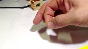 Пайка (сварка)  нихромовой (никелин, и др.) проволоки с помощью зажигалки и медного провода.