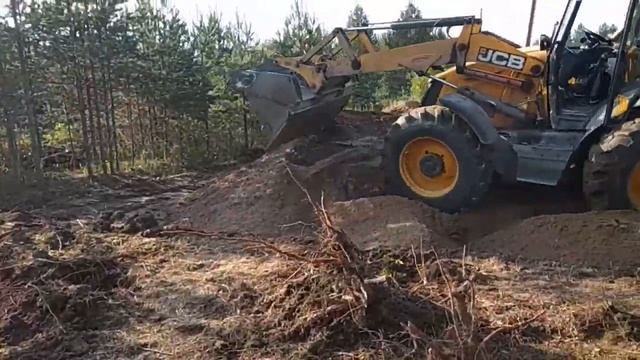 Строительство дома. Выборка плодородного грунта ,планировка насыпи пгс. Работа строительной техники