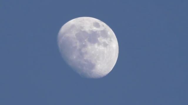 Луна и возможности камеры Panasonic V730 смотреть онлайн