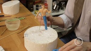 Как слепить фигурку человека из мастики | Часть 4