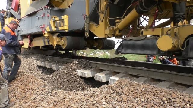 Ремонт земляного полотна на ЮЖД часть 2 смотреть онлайн