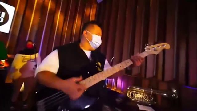 Harry Toledo Bass Solo ( Fender Jazz Bass ) смотреть онлайн