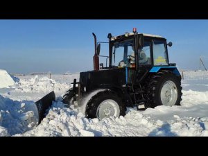 МТЗ-952.2 Беларус покоряет сугробы.