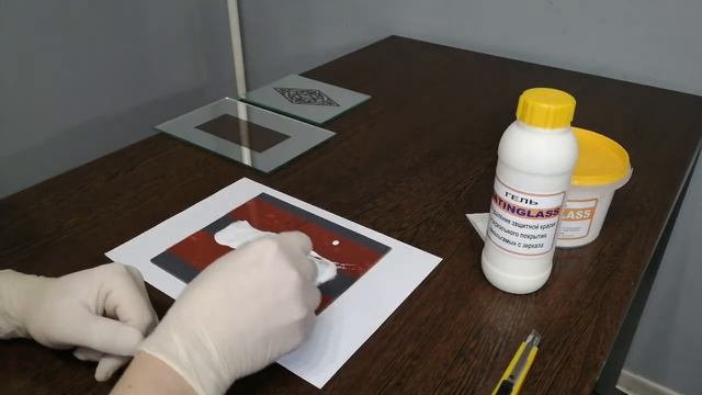 Смывка амальгамы с зеркала Satinglass. Удаление защитной краски и зеркального слоя с зеркала. смотреть онлайн