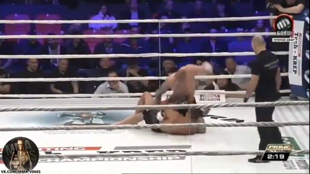 Чемпион мира по боевому самбо Ярослав Амосов (служба безопасности Сириус) победил Diogo Cavalcanti смотреть онлайн