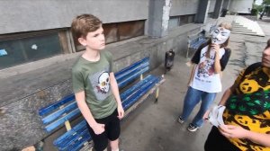 СПАСЛИ ДЕДУШКУ ОТ ЗЛОГО ШКОЛЬНИКА