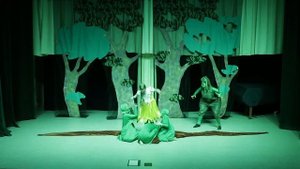 "История про девочку, наступившую на хлеб"