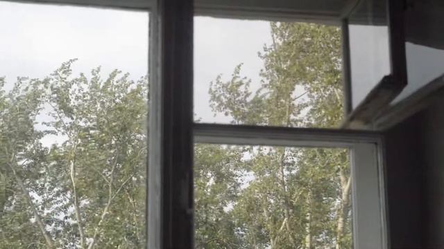 Вчера было жарко, сегодня погода уже поменялась смотреть онлайн