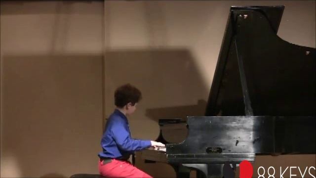 Anatol Felson - Pierpont: "Jingle Bells" and Chopin: "Mazurka Op. 67/4" смотреть онлайн