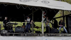 Мама Папа. Огурцы всмятку