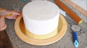 Как пользоваться бордюрами для оформления торта