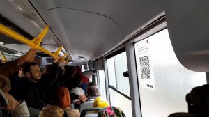 Переполненный  автобус 285 маршрута "Транспорта Верхневолжья." Жара в автобусе. Нечем дышать.