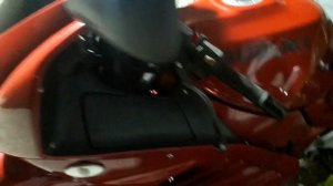 SUZUKI RF900R