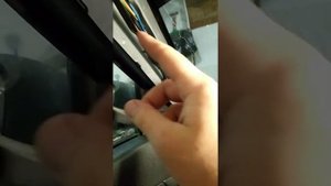 Дребезг проводов и пластика в салоне приора