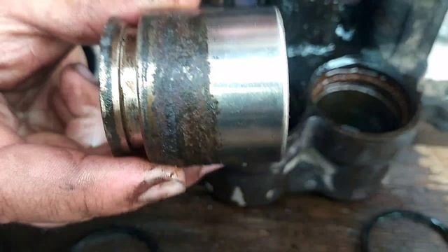 ремонт суппорта. Mazda Procced Marvie