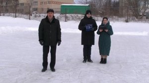 На территории Богородицкой средней школы №2 открылся каток.