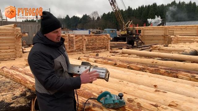 Обработка бревна для сруба рубанком смотреть онлайн
