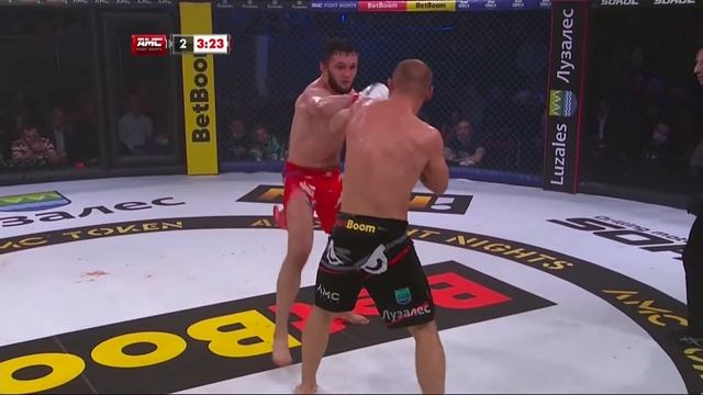 КРОВАВЫЙ БОЙ! Максим Буторин vs. Владимир Мигович / Maxim Butorin vs. Vladimir Migovich смотреть онлайн