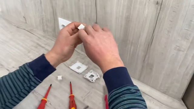 Как подключить 8 -жильный сетевой кабель в розетку самостоятельно смотреть онлайн