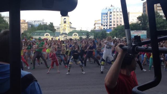 Денис Лаврин PSY Gangnam style! смотреть онлайн