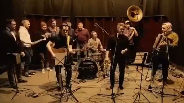 с 8 марта 😁 смотреть онлайн