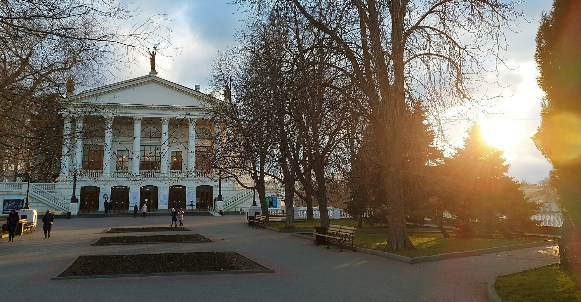 Театр на бульваре