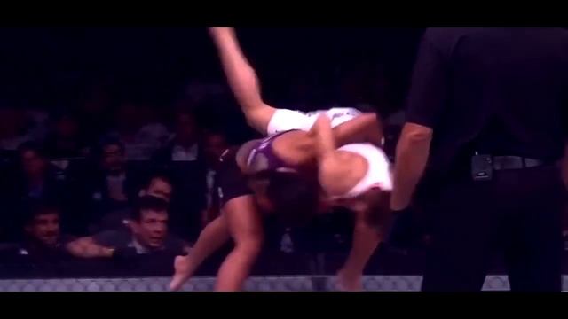 ТОП 5 ЛУЧШИХ НЕПОБЕЖДЕННЫХ БОЙЦОВ В UFC смотреть онлайн