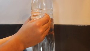 КАК СДЕЛАТЬ РУКОМОЙНИК (УМЫВАЛЬНИК) ИЗ БУТЫЛКИ ЗА 1 МИНУТУ.