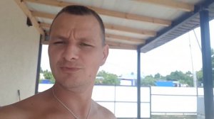 Строительство террасы. Кладу плитку на террасе.