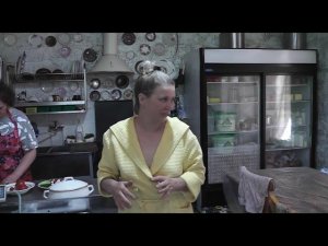 Рубим бройлера и обслуживаем двух шейхов.