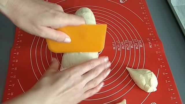 Булочки с сулугуни