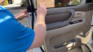 Replacing Land Cruiser 100 Belt Moldings