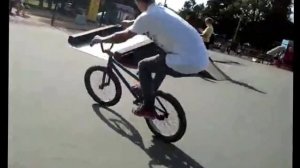 Tricks on BMX. Трюки на BMX