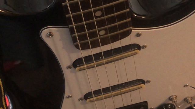 New bone nuts for the epiphone strat and Yamaha FG-75 смотреть онлайн