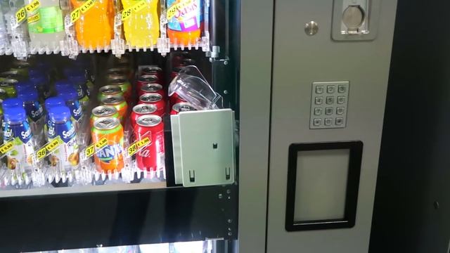 VLOG ПРОБУЮ НАСТОЯЩУЮ ПИЦЦУ И ТИРАМИСУ в Италии Ната Лайм Италия ВЛОГ NataLime смотреть онлайн