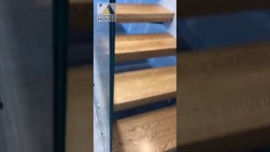 Консольная лестница со стеклянным ограждением