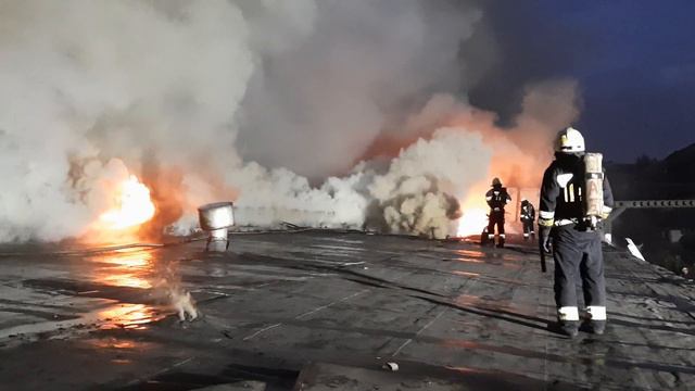 Пожар на Днепровском агрегатном заводе смотреть онлайн