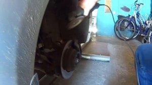 Как убрать бортик от выработки на тормозных дисках. How to grind the brake disc.